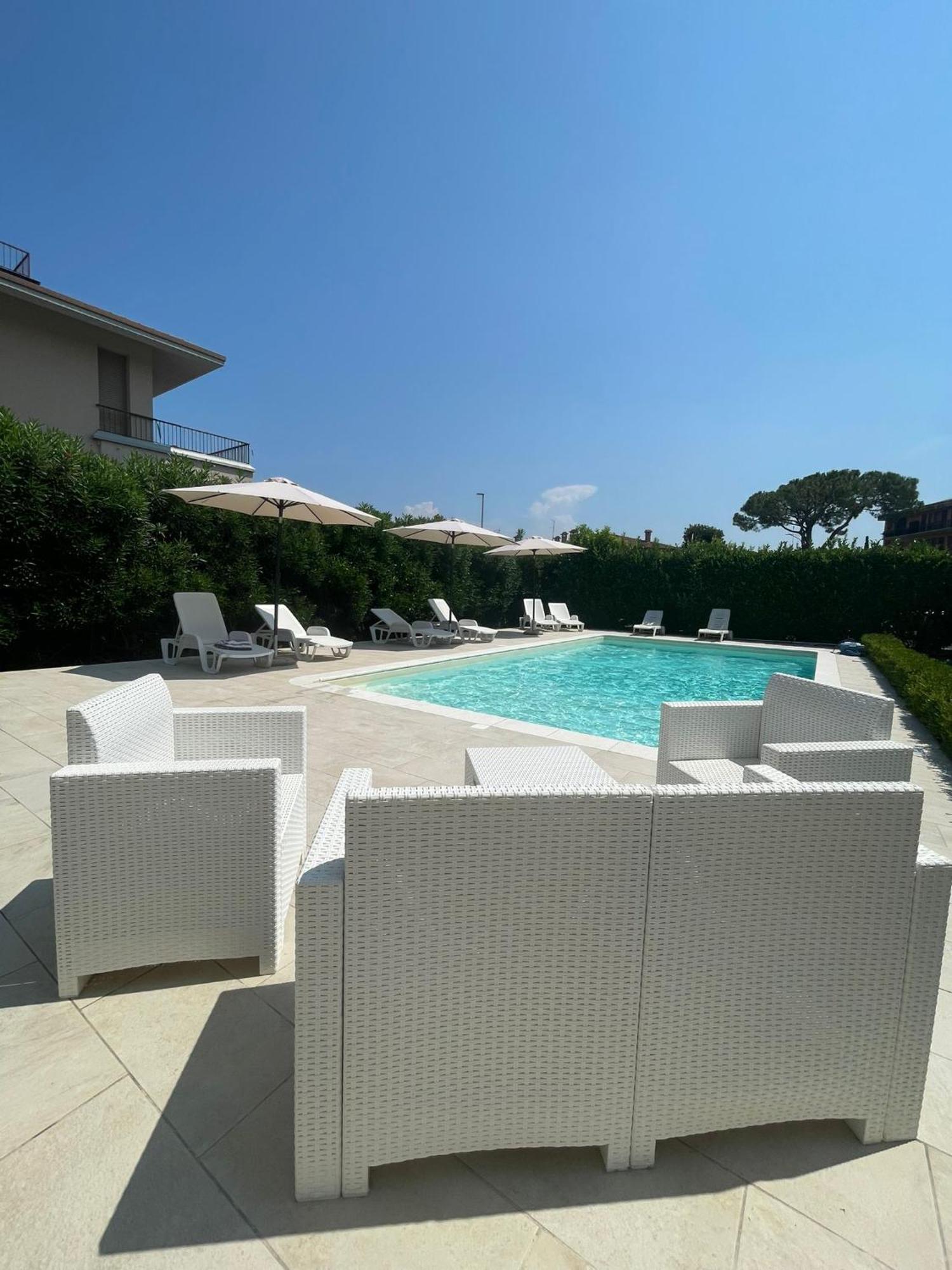 Appartamento Cinciarella Sirmione Exteriér fotografie